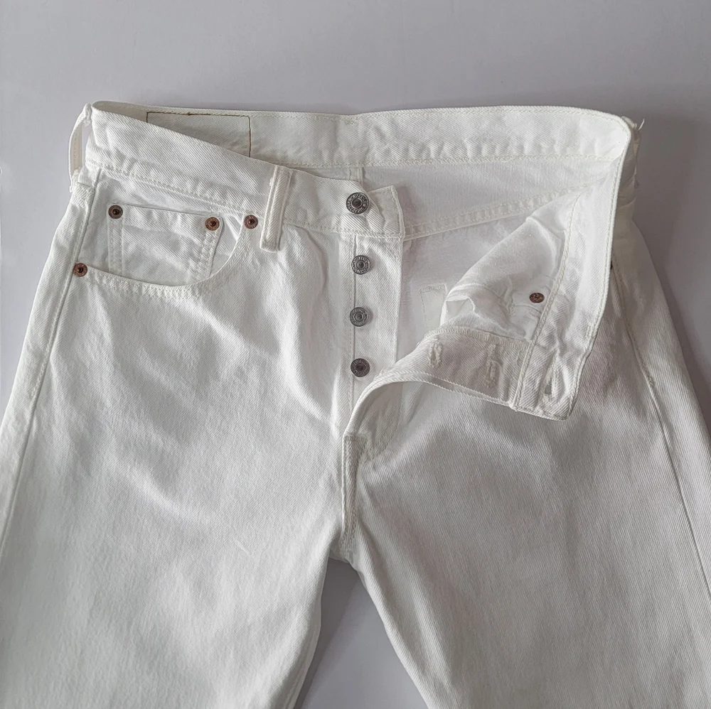 Levi's Straight Jeans in White
